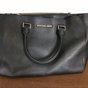 Michael Kors purse bag